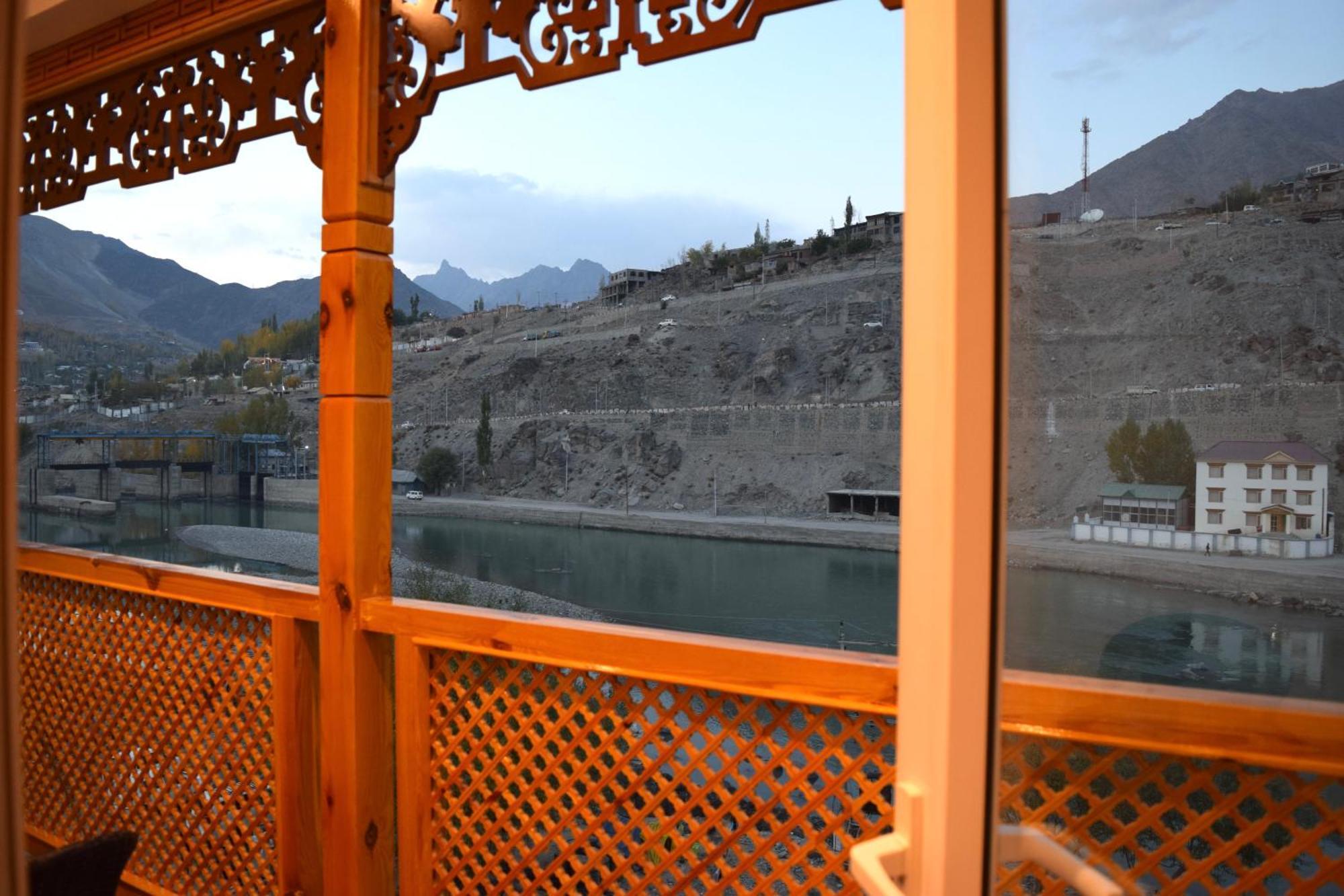 Hotel The Haven Kargil Exterior photo